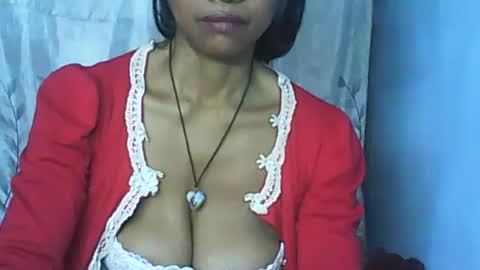Snapshot of cute_moll chatting on October 9, 8:12 am murielle online show from October 9, 8:12 am