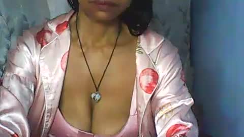 Snapshot of cute_moll chatting on November 2, 2:19 pm murielle online show from November 2, 2:19 pm