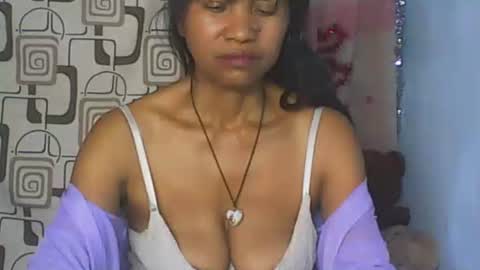 murielle online show from May 10, 1:38 pm
