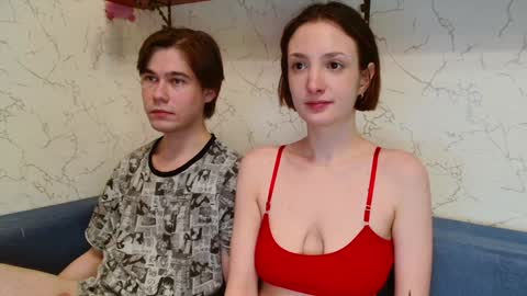 Coraline and Tom online show from December 12, 3:37 pm
