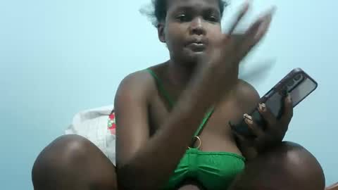 Snapshot of cute_roxie chatting on January 23, 8:57 am cute_roxie online show from January 23, 8:57 am