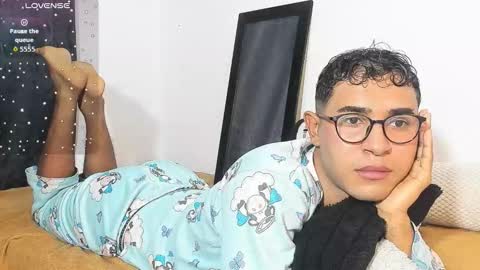 Snapshot of cute_sammy_1 chatting on October 8, 2:14 pm cute_sammy_1 online show from October 8, 2:14 pm