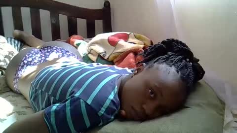 Snapshot of cute_savanna chatting on January 29, 7:36 am cute_savanna online show from January 29, 7:36 am