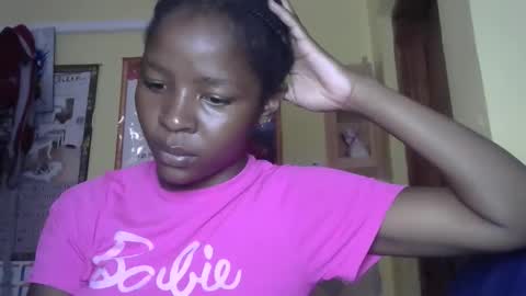 Snapshot of cute_sexy3 chatting on November 11, 10:37 am SHARON online show from November 11, 10:37 am