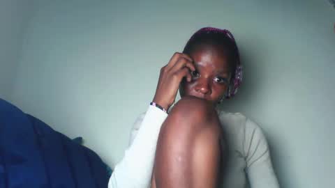 Snapshot of cute_sexy3 chatting on February 15, 7:32 pm SHARON online show from February 15, 7:32 pm