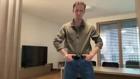 cute_skywalker online show from July 8, 3:38 pm