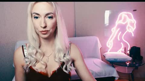 cute_smile_shy online show from September 27, 8:47 pm