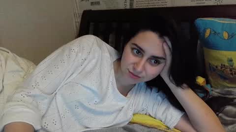cute_strawberry_ online show from January 8, 1:09 pm