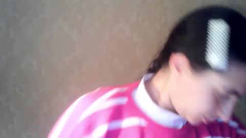 cute_strawberry_ online show from October 10, 9:14 pm