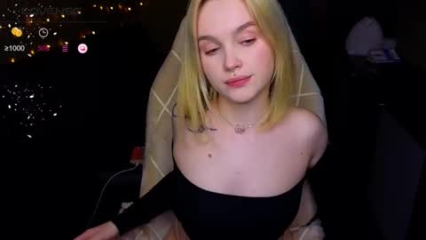 Sue online show from October 21, 7:03 pm