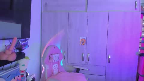 Snapshot of cute_sweetmontt chatting on September 27, 8:03 pm katalinda montt online show from September 27, 8:03 pm