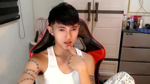 Steph online show from May 20, 11:11 pm