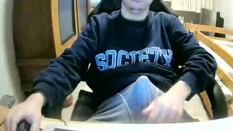 Cuteboy090 online show from March 18, 9:12 am