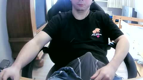 Cuteboy090 online show from March 20, 11:15 am