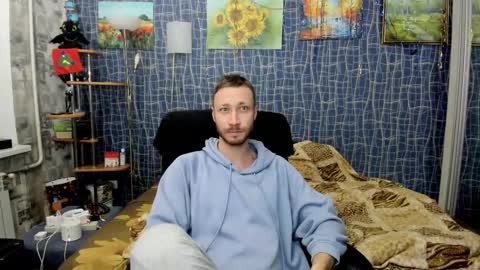 cuteboy228 online show from February 4, 6:03 pm