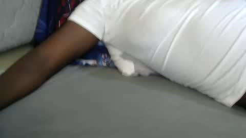 VALLARY online show from March 12, 8:20 am