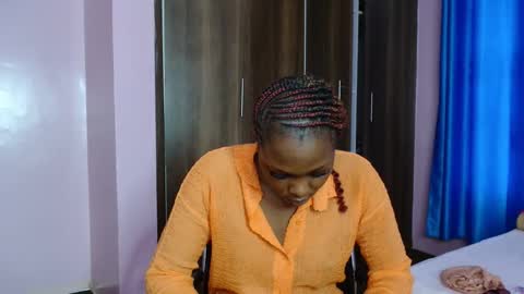 Snapshot of cutebuu chatting on December 16, 10:31 am cutebuu online show from December 16, 10:31 am