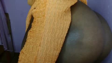 Snapshot of cutebuu chatting on February 4, 12:38 am cutebuu online show from February 4, 12:38 am