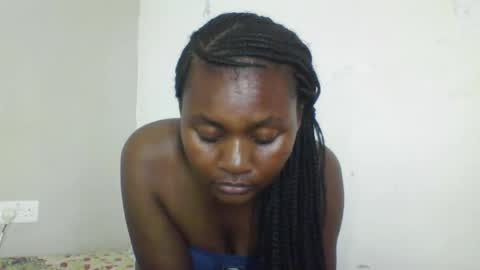 cutecaramela online show from April 16, 6:52 pm