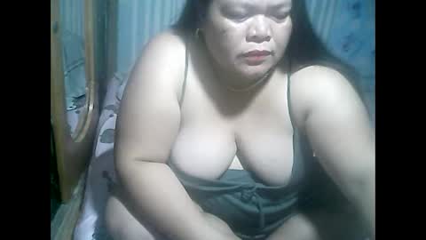 Snapshot of cutechubbyasian chatting on January 6, 1:15 pm cutechubbyasian online show from January 6, 1:15 pm