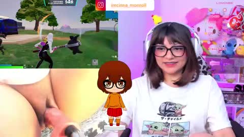 Snapshot of cutecinamonroll chatting on October 8, 3:15 am Cinna independent model online show from October 8, 3:15 am