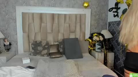 cutedollbabihotts online show from May 10, 4:01 pm
