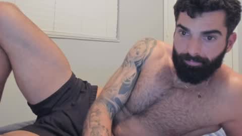 Snapshot of cuteeboy chatting on January 7, 12:45 am cuteeboy online show from January 7, 12:45 am