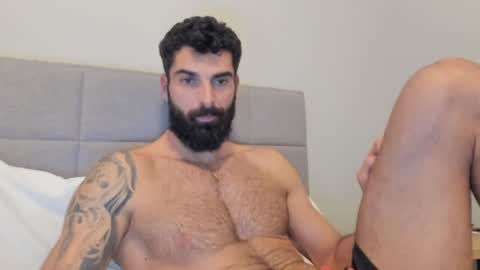 Snapshot of cuteeboy chatting on January 7, 11:03 pm cuteeboy online show from January 7, 11:03 pm