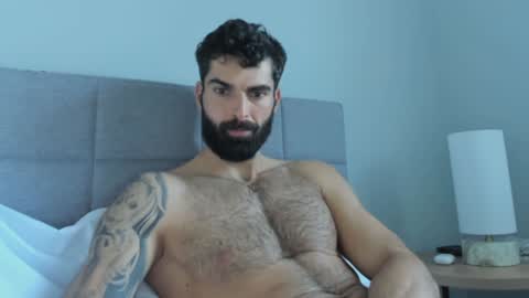 Snapshot of cuteeboy chatting on January 9, 1:45 pm cuteeboy online show from January 9, 1:45 pm
