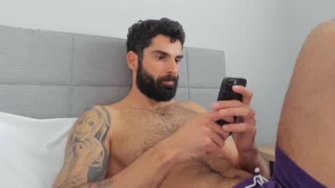 Snapshot of cuteeboy chatting on January 12, 7:42 pm cuteeboy online show from January 12, 7:42 pm
