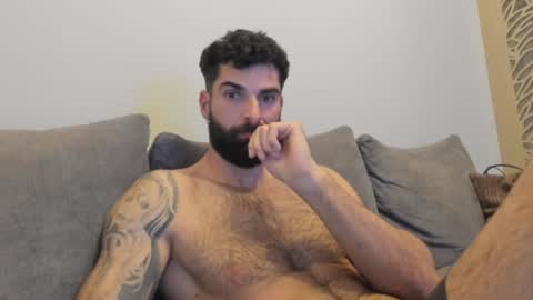 Snapshot of cuteeboy chatting on January 17, 11:07 pm cuteeboy online show from January 17, 11:07 pm