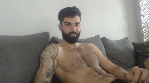 Snapshot of cuteeboy chatting on January 19, 12:06 pm cuteeboy online show from January 19, 12:06 pm