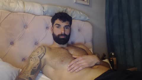 Snapshot of cuteeboy chatting on January 22, 7:13 pm cuteeboy online show from January 22, 7:13 pm
