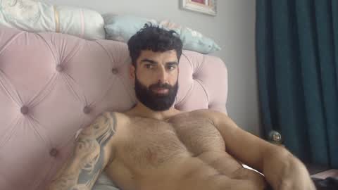 Snapshot of cuteeboy chatting on January 25, 12:05 pm cuteeboy online show from January 25, 12:05 pm