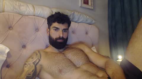 Snapshot of cuteeboy chatting on January 25, 6:57 pm cuteeboy online show from January 25, 6:57 pm