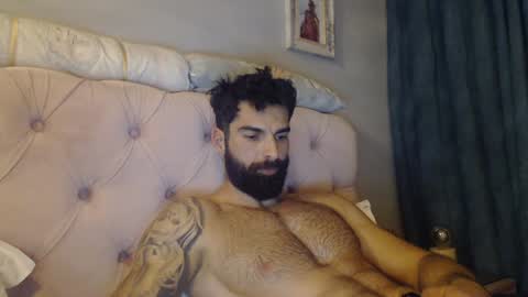 Snapshot of cuteeboy chatting on January 26, 4:41 pm cuteeboy online show from January 26, 4:41 pm
