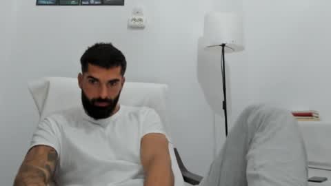 cuteeboy online show from October 7, 3:42 pm