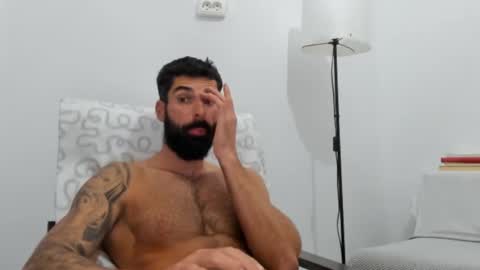 cuteeboy online show from October 28, 6:06 am