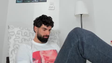 cuteeboy online show from March 5, 7:59 am