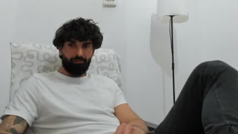 cuteeboy online show from April 28, 5:29 pm