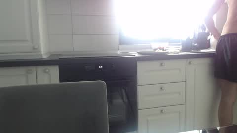 cuteeboy online show from May 4, 7:26 am