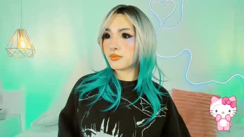 Zoe  online show from September 30, 4:50 am