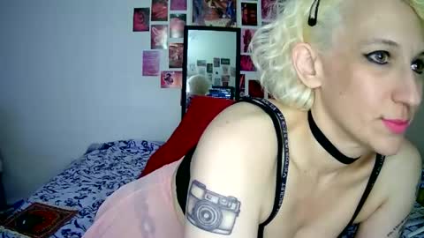 Bella online show from June 18, 3:29 am