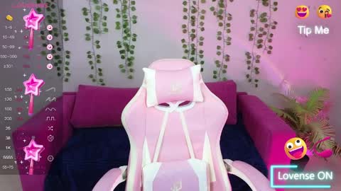 Snapshot of cutefever chatting on April 9, 1:05 am Amyy online show from April 9, 1:05 am