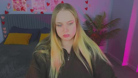 Snapshot of cutefever chatting on May 23, 1:22 am Amyy online show from May 23, 1:22 am