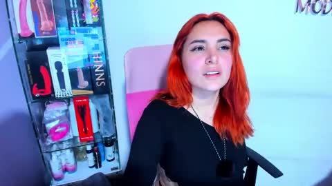 Snapshot of cutegirls_noa chatting on April 7, 12:55 am cutegirls_noa online show from April 7, 12:55 am