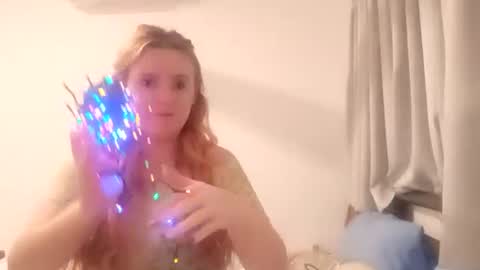Snapshot of cutejessbabee chatting on June 15, 1:13 pm cutejessbabee online show from June 15, 1:13 pm