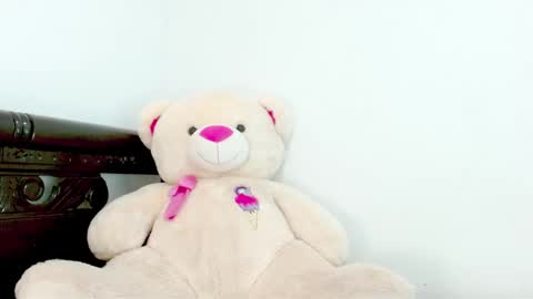 Snapshot of cutekairii chatting on December 22, 5:12 am Mishel online show from December 22, 5:12 am