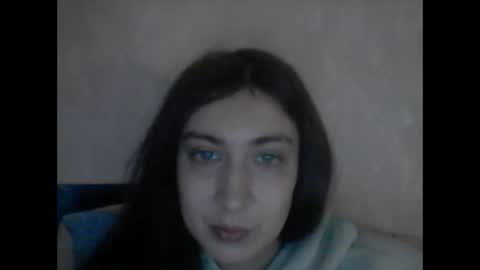 Snapshot of cutekattie chatting on December 17, 7:18 am cutekattie online show from December 17, 7:18 am