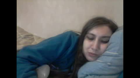 Snapshot of cutekattie chatting on January 6, 10:35 am cutekattie online show from January 6, 10:35 am